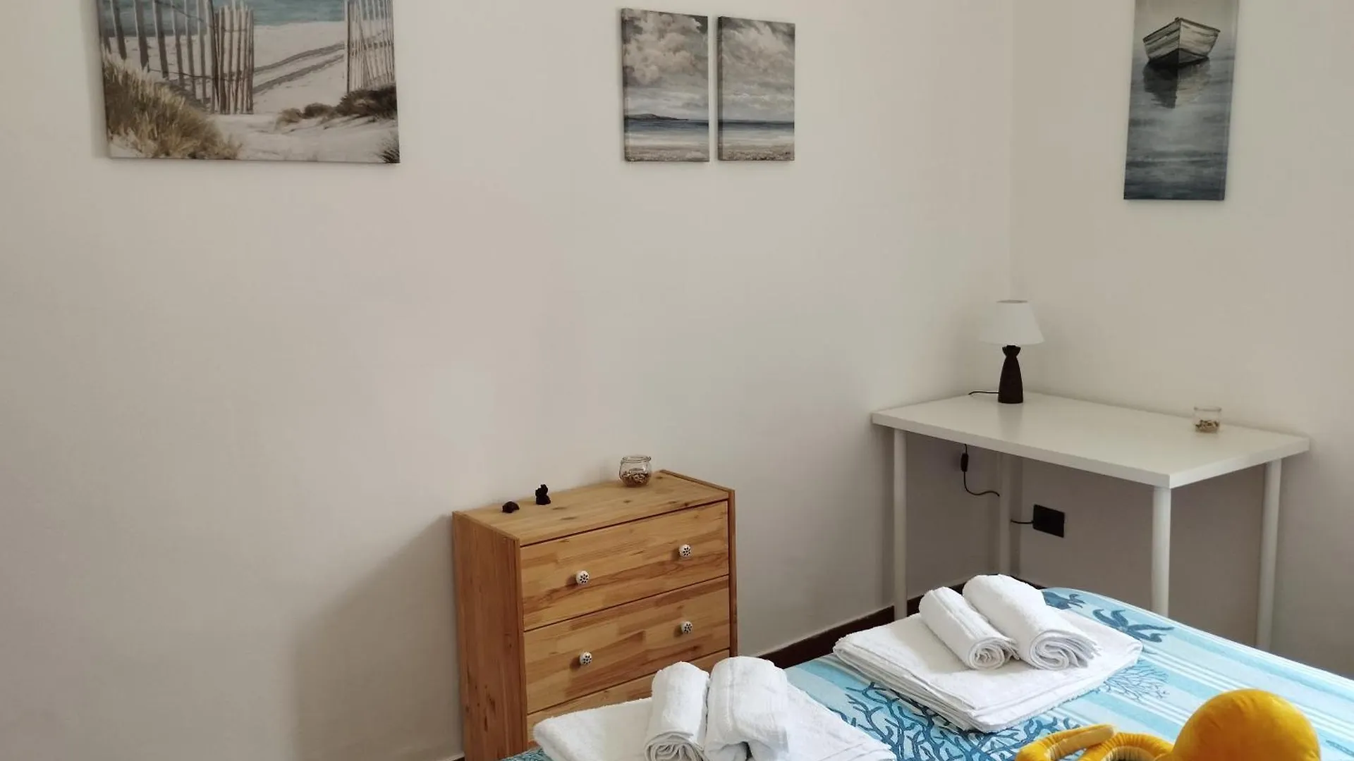 Andrea'S Guesthouse 카타니아 0*,  이탈리아